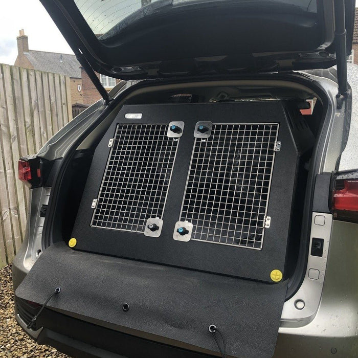 Lexus NX 300h - DT Box Dog Car Travel Crate - 2014 > Present DT Box DT BOXES 960mm Black