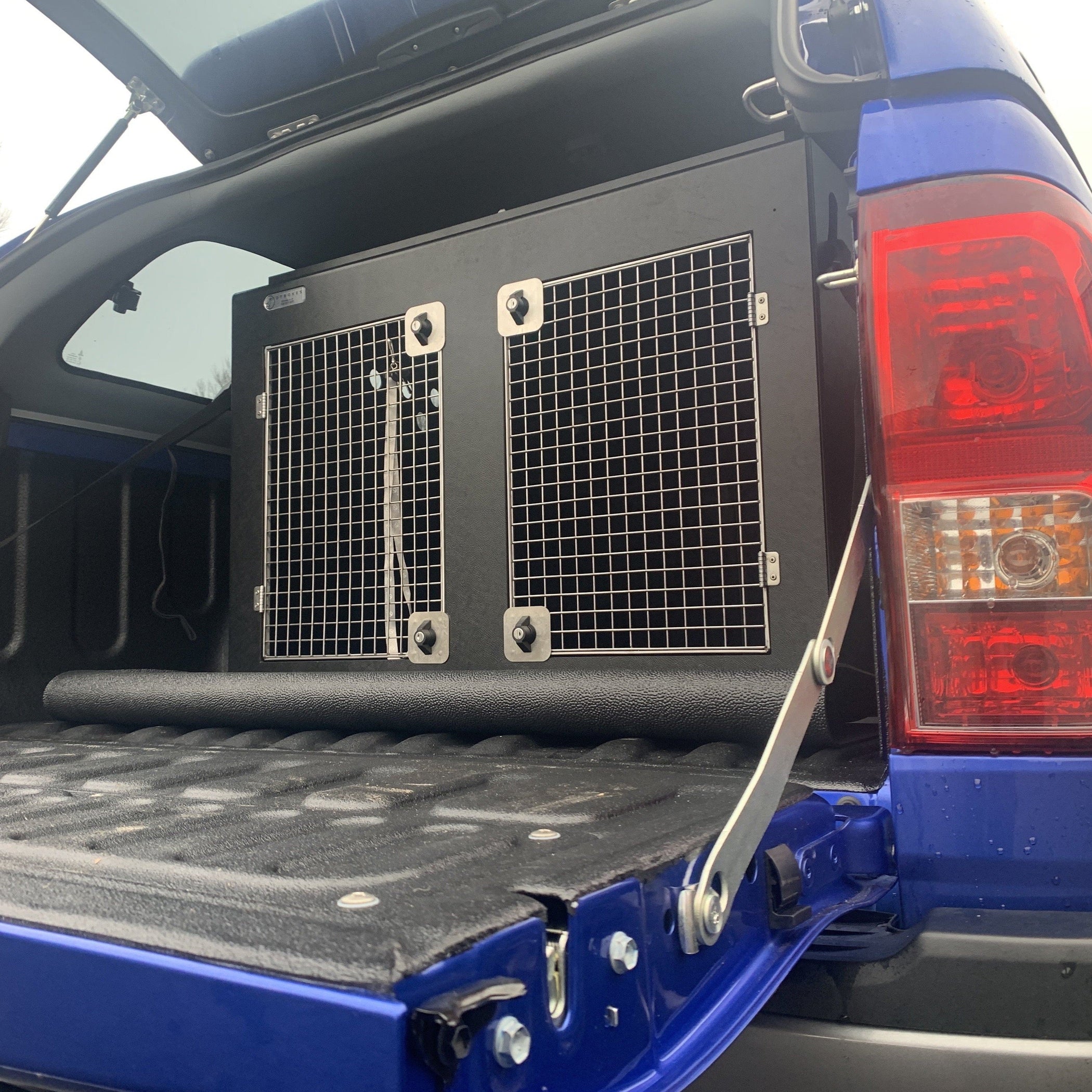 FORD RANGER RAPTOR | 2019-PRESENT | DOG PICKUP CRATES — DT BOXES