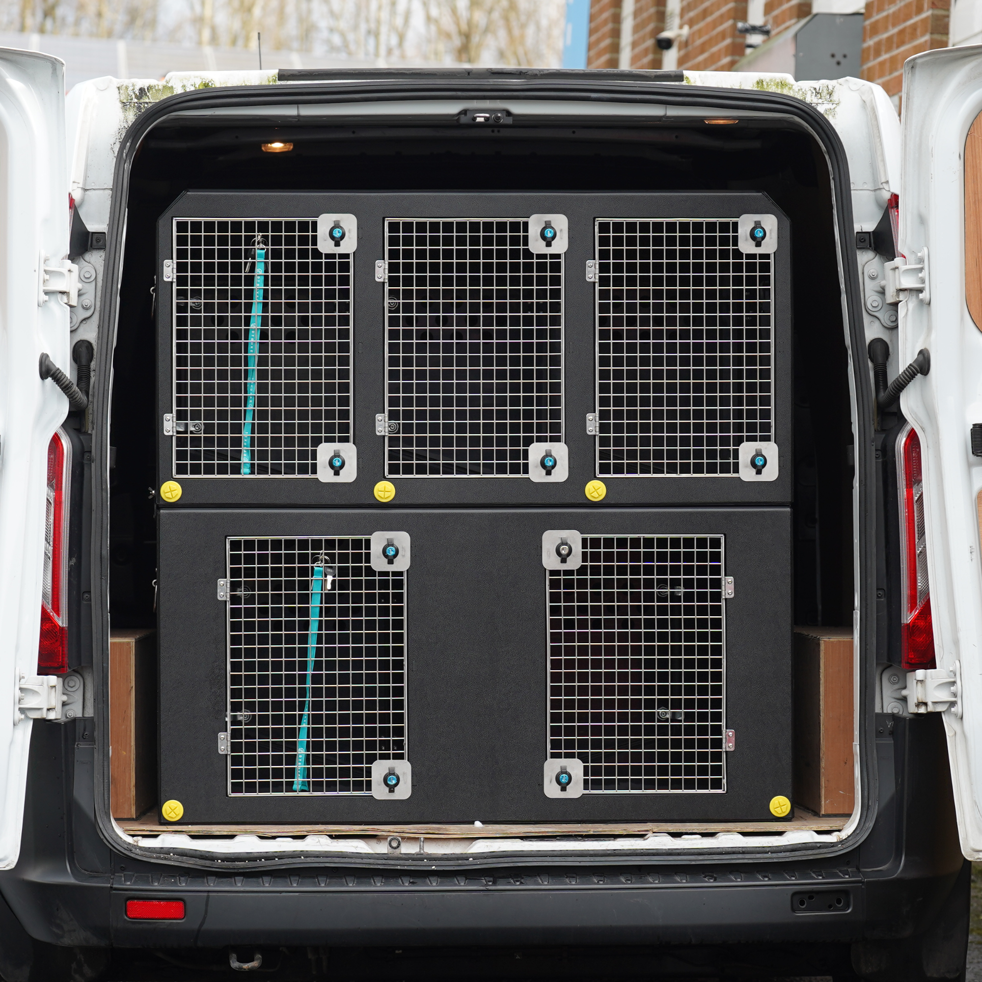 Dog Van Kit | Renault Traffic | 2010 > | Double stack | DT VM5 — DT BOXES