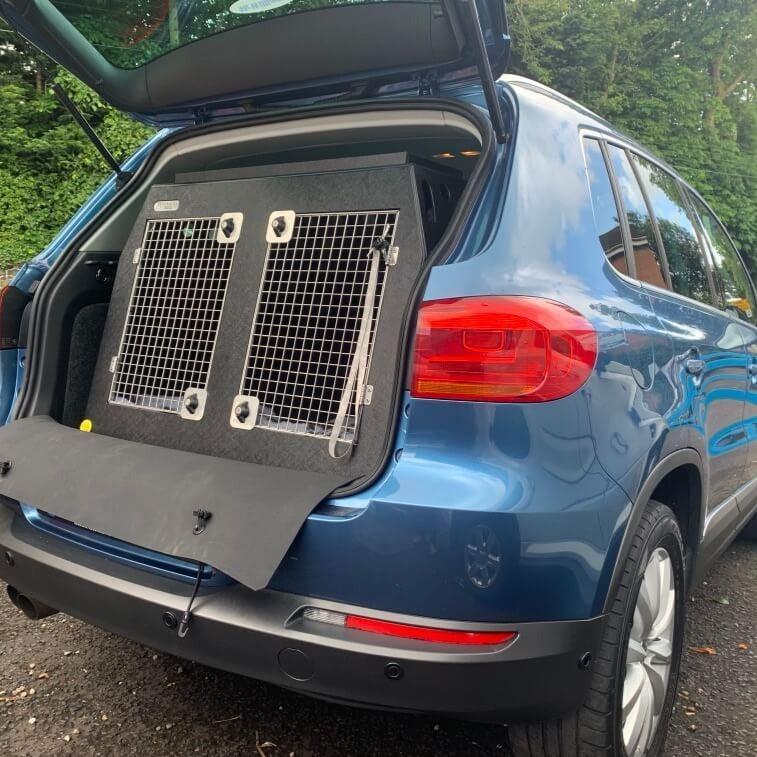 Vw tiguan shop dog cage