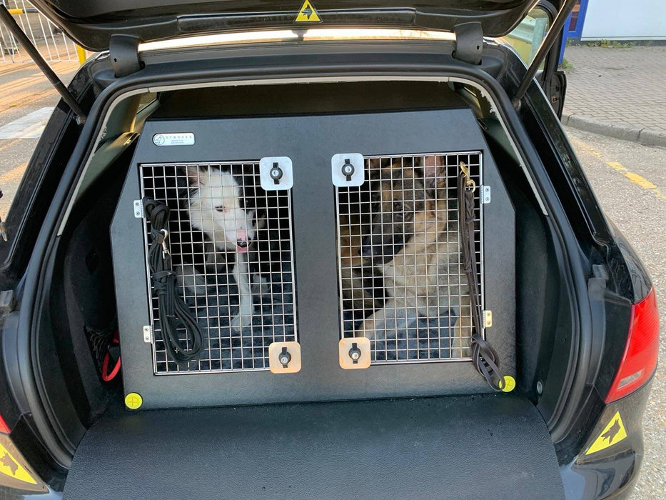 Dog travel Crate for a Jaguar F-Pace - DT 4 DT Box DT BOXES 