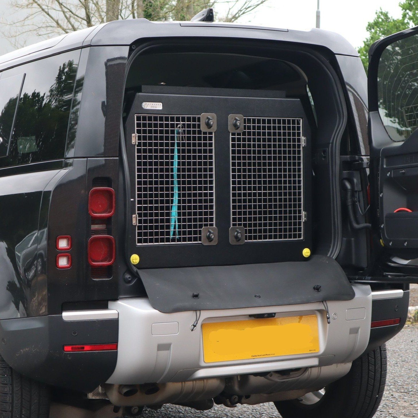 Box Land Rover Dog Crate For Land Rover Defender 2020 — DT BOXES