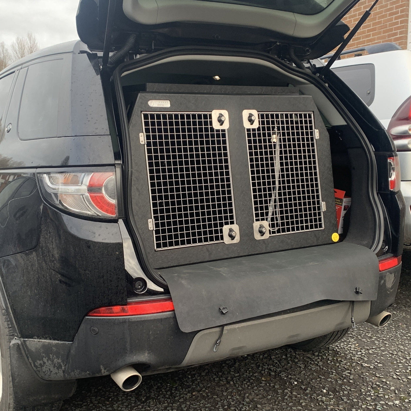 Dog Crate for the Land rover Discovery Sport DT 3 — DT BOXES