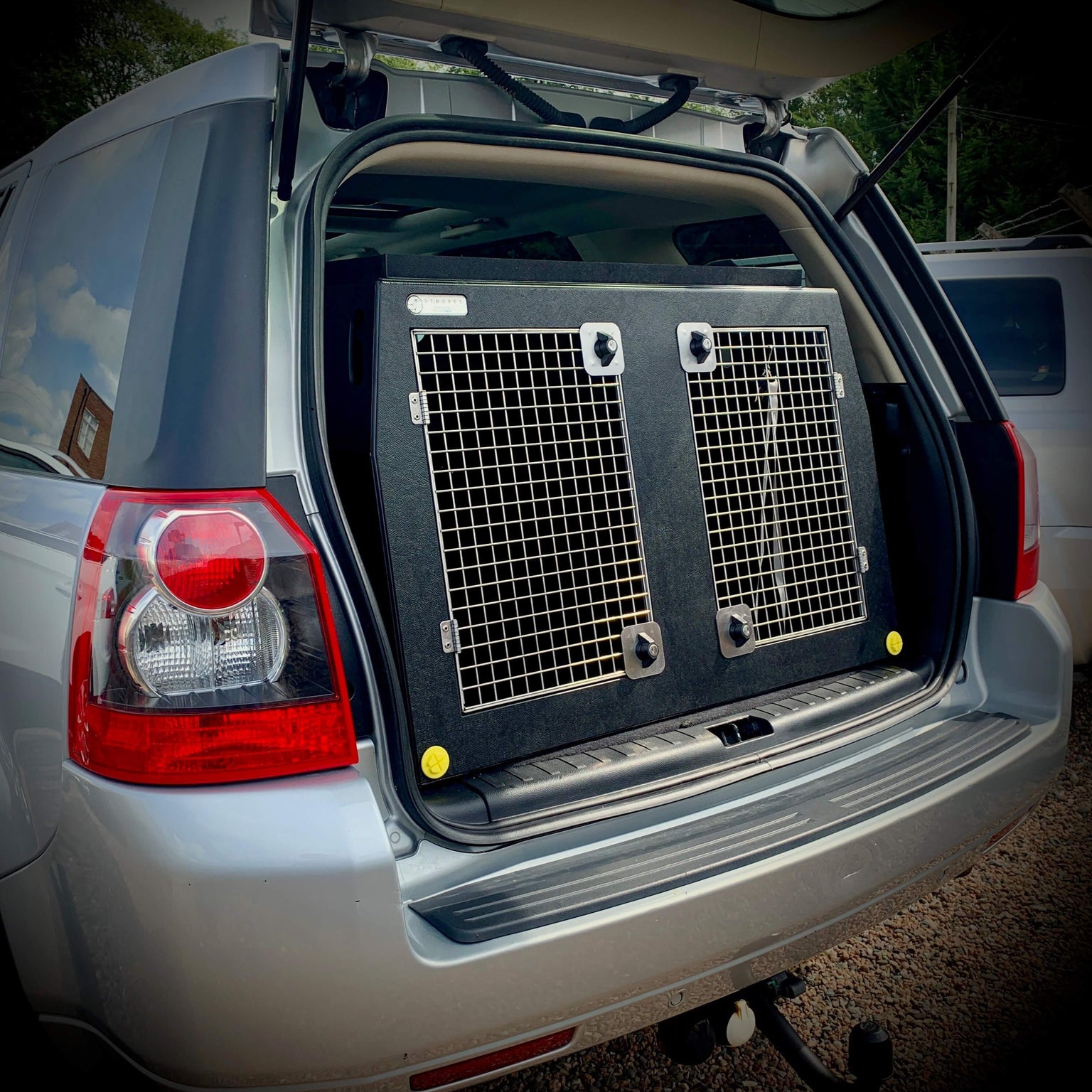 Dt Box All DT Boxes - Safe Secure & super Tough Dog Vehicle Carriers — DT BOXES