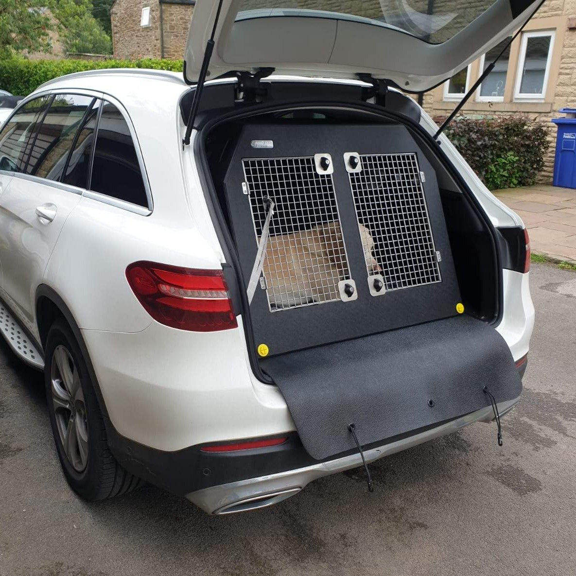 Mercedes glc cheap dog crate