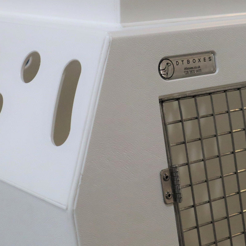 Mercedes GLE (2019 - Present) Dog Car Travel Crate- The DT 11 DT Box DT BOXES 1000mm White No