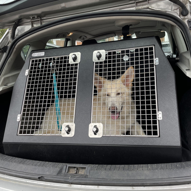 Nissan Qashqai (2007 - 2013) Dog Car Travel Crate - The DT 10 DT Box DT BOXES 
