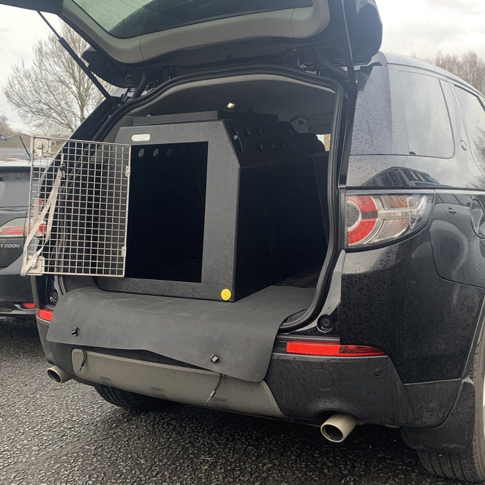 Peugeot 5008 Dog Car Travel Crate - The DT 3 DT Box DT BOXES 660mm Black 