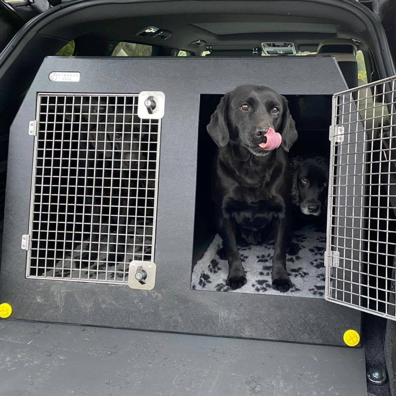 Range Rover Vogue | 2022–Present | Dog Travel Crate | The DT 11 DT Box DT BOXES 