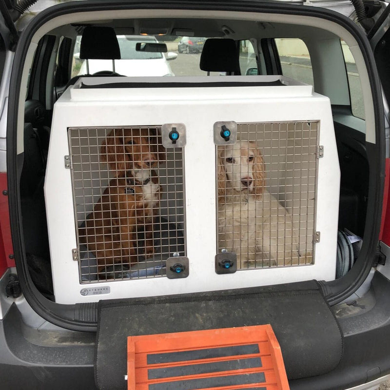 Volkswagen Tiguan | 2021-Present | Lowered Boot | Dog Travel Crate | The DT 15 DT Box DT BOXES 