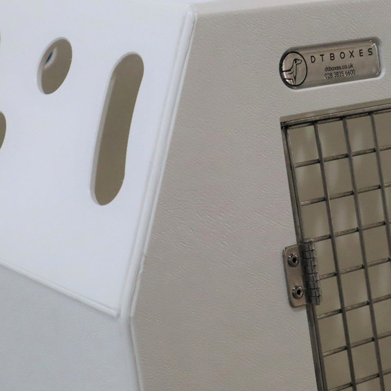 Volvo XC60 2017 - Present Dog Car Travel Crate- The DT 11 DT Box DT BOXES 1000mm White 